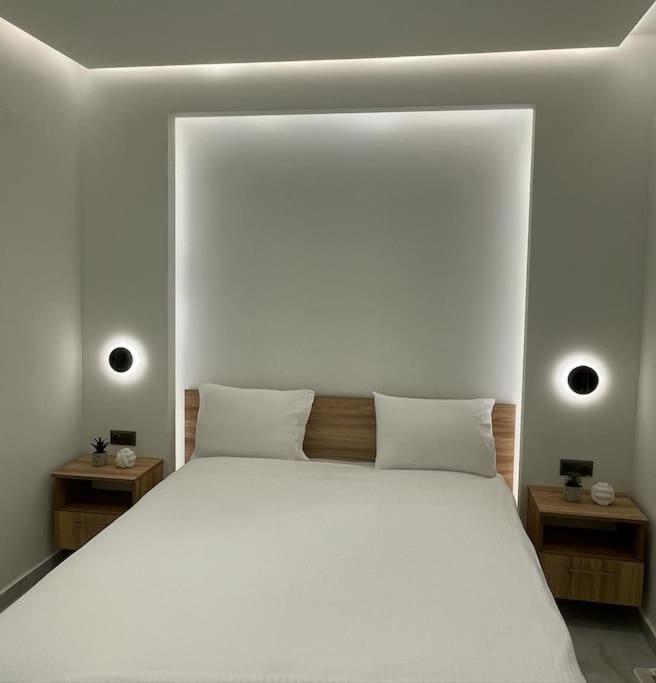 Luxury Apartment Next To Agias Sofias テッサロニキ エクステリア 写真